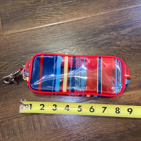 NEW STRIPED PLASTIC MAKEUP COSMETIC BAG EIFFEL TOWER CHARM - Picture 4 of 7